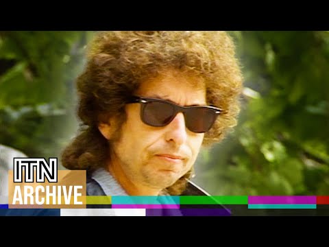 Previously Unseen Bob Dylan Press Conference - Rare Uncut Interview (1986)
