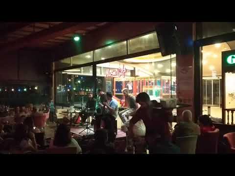 Özkan Hatinoğlu-Deniz üstünde fener