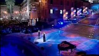 LA SOLITUDINE - LARA FABIAN &amp; LAURA PAUSINI  {LIVE}.