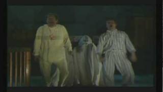 Omsen og Momsen - Gys a Go Go