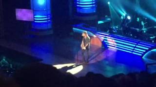Keith Urban Performs &quot;Blue Ain&#39;t Your Color&quot; at the ACM Honors