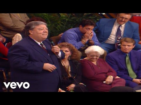 Bill & Gloria Gaither - He Saw Me [Live] ft. Murrell Ewing