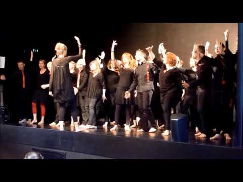 A Travers Chant reprise de "Résiste"