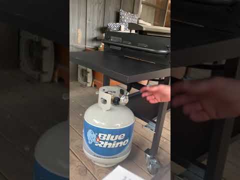 How to turn on a Blackstone Grill