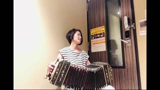 Download lagu 「ロス スエニョス（アストル・ピアソラ）」バンドネオン奏者・海上亞佑巳〜Astor Piazzolla - Los Sueños / bandoneonista japonesa mp3