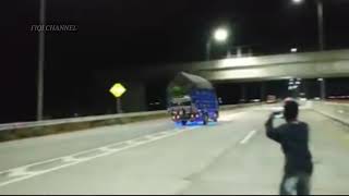 Download lagu Story wa - ATRAKSI TRUK CABE DI JALAN Tol mp3