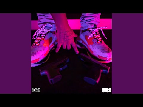 The Gang The Gang (feat. GWEEZY & AceOfYLSTE)