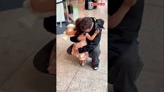 Antonio Orozco se derrite con el abrazo de su hija Antonella