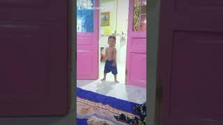 Download lagu My baby is lovely mp3 Download lagu My baby is lovely mp3