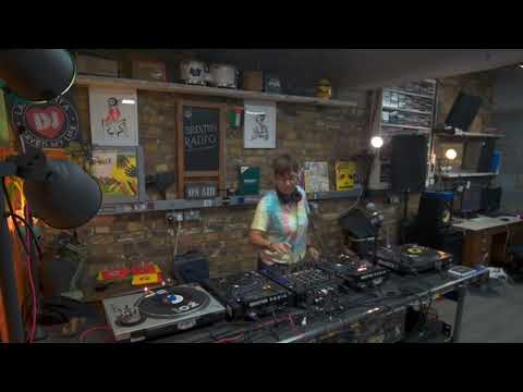 DJ Laura Mac video.