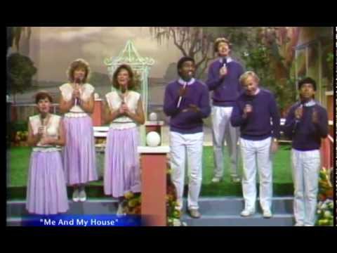 Heritage Singers / "Me And My House"