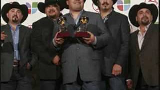 Es Alguien Mas Intocable