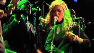 Lucy_Woodward_Live_at_Le_Poisson_Rouge--Sans_Souci.mp4