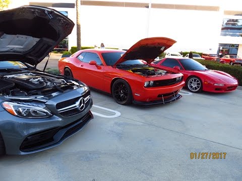 Cars&Cofee in the 1969 MGB GT