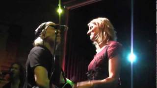 Elliott Murphy & Gaelle Buswel - Knockin' On Heaven's Door (Live Le Soubock - 20-01-2012)