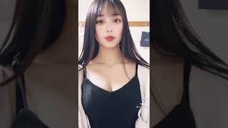 Tik Tok 橋本環奈似の巨乳jk