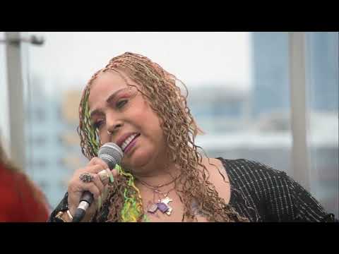 LUCIA DE LA CRUZ - SOY DEL PERÚ