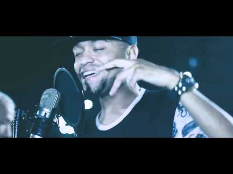 MC CB   Medley Vídeo Clipe Oficial Murilo Azevedo DJ   10Youtube com