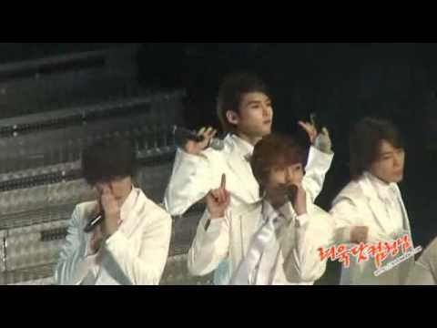 [Ryeowook.com] 100123 Super Show II Beijing Sorry Sorry - Ryeowook focus