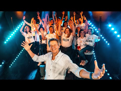 Willy Sommers - Laat De Storm In Je Hart (ft. RLF & het Stormkoor) | Live Bij Q