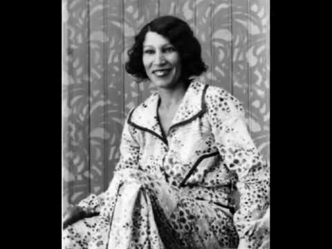 Saulo Tavares entrevista Talita Garcia sobre Fanny, A Rainha da Cidade - Março/2019