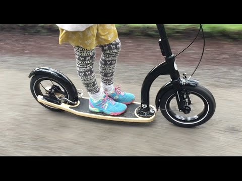 Swifty family kick-scoot 12km, Ladybower Reservoir Hope Valley