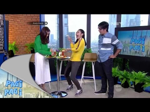 Pagi Pagi 3 Agustus 2015 Part 3/5 - Lomba Membuat Burger Bersama Ivy Batuta