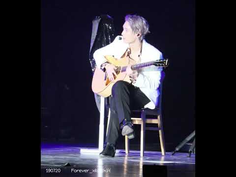 190720 #Lay #장이씽 #张艺兴 #레이 직캠 Solo concert #Grandine - 小小礼物 ❤