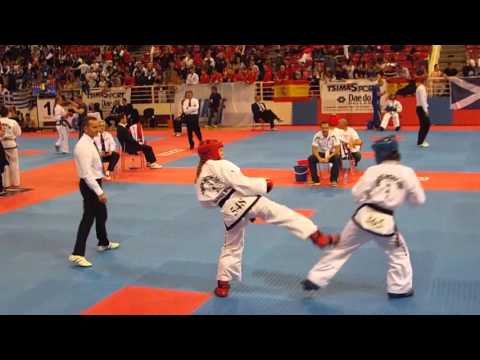 Jerneja Jensterle (SLO) v Caoimhe Keogh (IRL) - Junior Female 16-17 -64kg Sparring