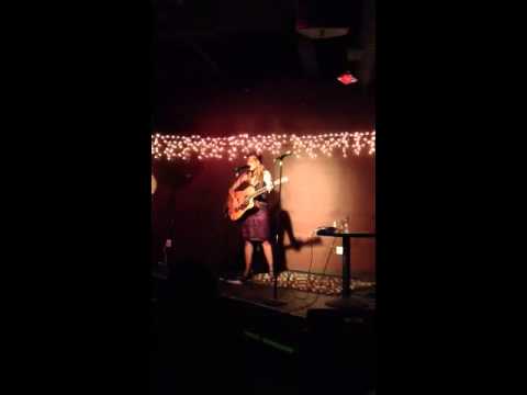 Lily Holbrook covering Blue Jeans by Lana Del Rey