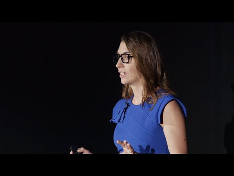 How Your Future Self Unlocks Potential | Karoline Strauss | TEDxESSECAsiaPacific