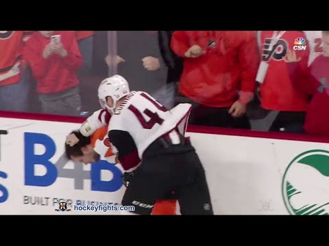 Kevin Connauton vs Scott Laughton