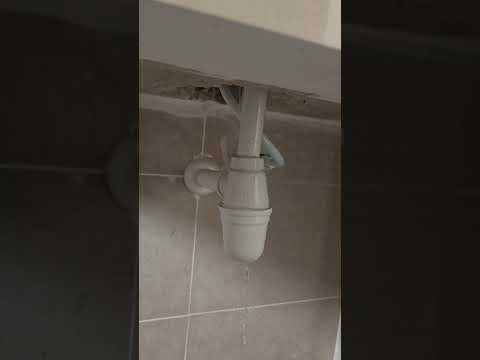 basin drainage pipe clogged