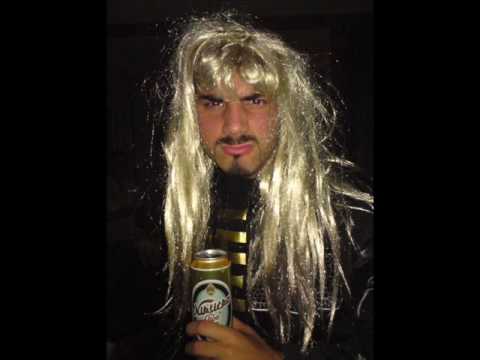 Struka - Neces me naci u klubu (2010) prod by Mrzovoljno Oko