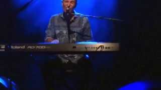 JAMES REYNE - HOOCHIE GUCCI FIORUCCI MAMA