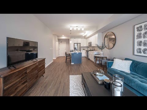 An Amherst 1-bedroom model at the new, full-amenity Deer Park Crossing An Amherst 1-bedroom model at the new, full-amenity Deer Park Crossing