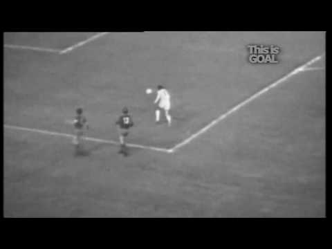 Goal! Jan Capkovic. UEFA Cup Winners' Cup 1968/1969. Final. Slovan Bratislava - Barcelona