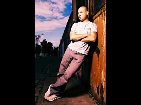 Daniel landa holky a mašiny