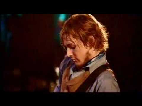 Silverchair Daniel plays an awesome guitar solo