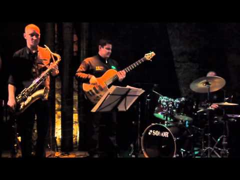Human Base Class X 5 string 2012 natural image 7