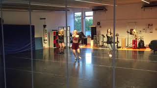 Starke Schulter I JULIAN LE PLAY I Choreo by Sally Holzer