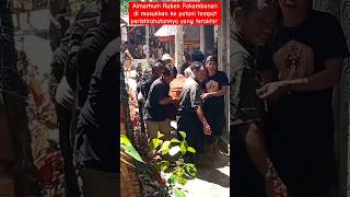 Download lagu Almarhum Ruben Pakambanan di makamkan #short #torajaunik #shortfyp #pemakaman mp3 Download lagu Almarhum Ruben Pakambanan di makamkan #short #torajaunik #shortfyp #pemakaman mp3