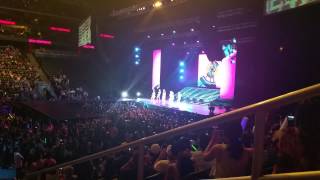 [FANCAM] NY KCON GG- CATCH ME IF YOU CAN