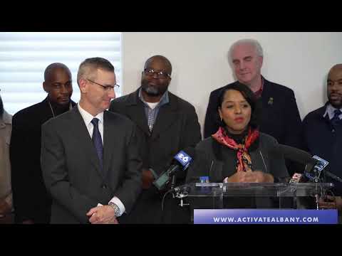 Albany Mayor-elect Dorcey Applyrs holds public safety news conference