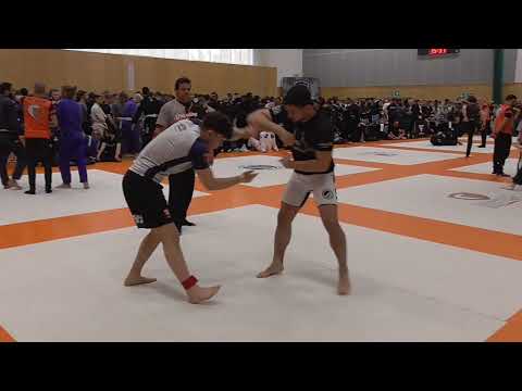 Christian Ozbek vs Lewis Barrow  - Grappling Industries London 2022 - No-Gi - Adult - Advanced