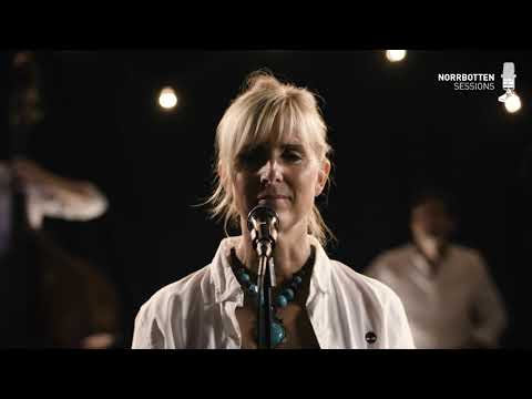 KULTURNATTEN SPECIAL: Susanna Lindmark framför "Sing to the Moon"