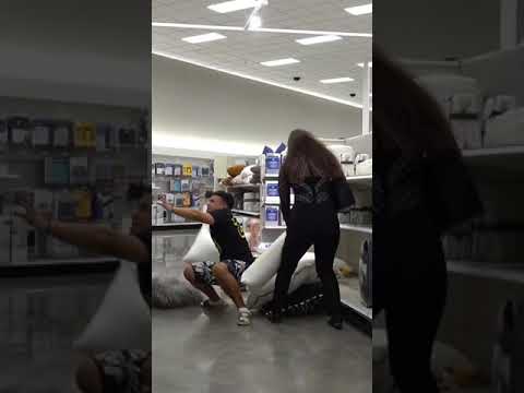 IT BACKFIRED ON ME IT HURT 😂 #shorts