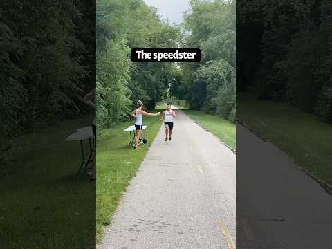 How different people grab water during a race.