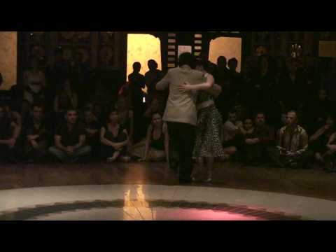  Federico Naveira  and  Inés Muzzopappa  are  dancing  to  the  milonga  "  Yo Soy De San Telmo  "