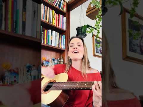 Luciane Kohlmann canta "Sweet About Me" nas redes sociais